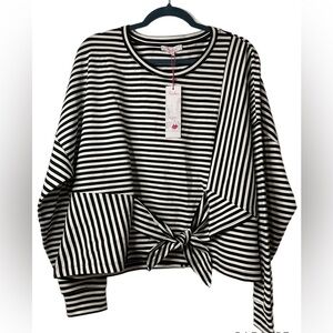 Parker top, NWT. Black and white stripe. This fabric feels amazing. size XXL Z